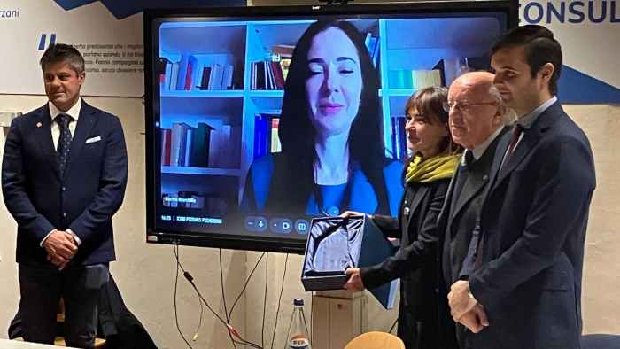 VALCHIAVENNA - Il premio FederBIM assegnato alla professoressa Brambilla
