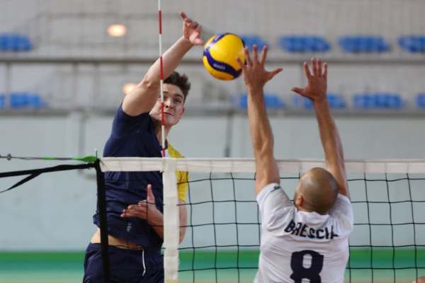 SPORT - Volley; gialloblù in palla nel test match benefico a Rovereto