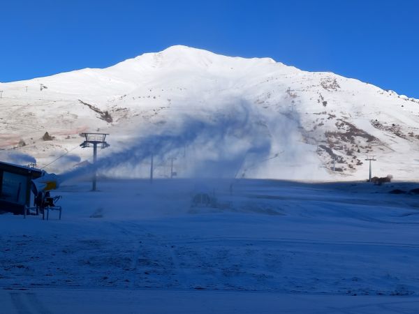 ATTUALITÀ - Si preparano le piste a Ponte di Legno e al Passo Tonale
