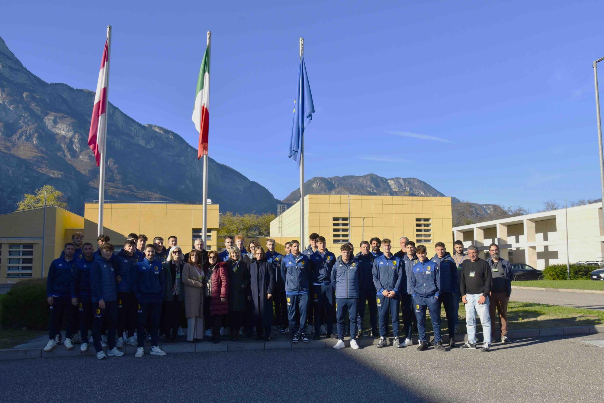 SPORT - Un calcio al passato: il Trento in visita alla Casa Circondariale di Spini di Gardolo