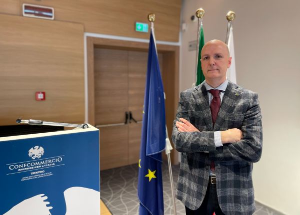 ATTUALITÀ - Contratti “pirata”: la denuncia di Confcommercio Trento