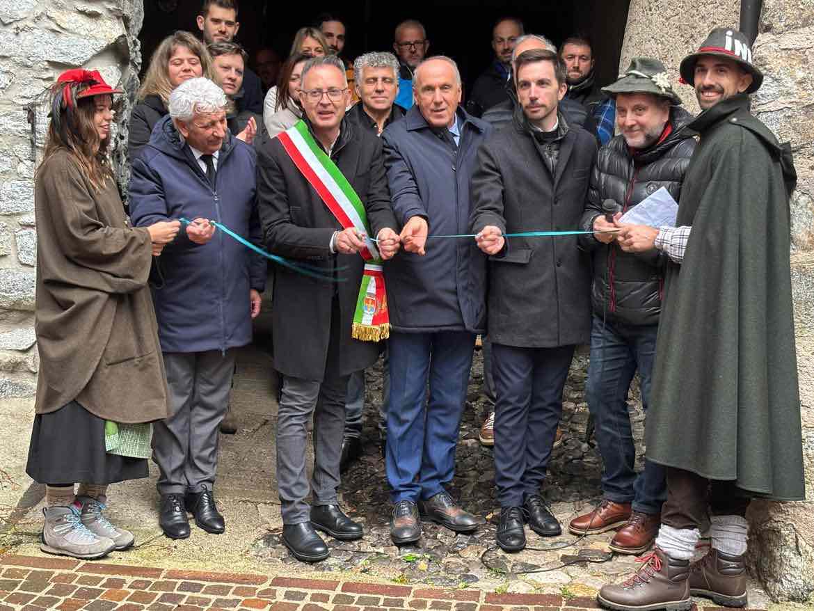 TRENTINO - Inaugurati i Mercatini di Natale di Rango