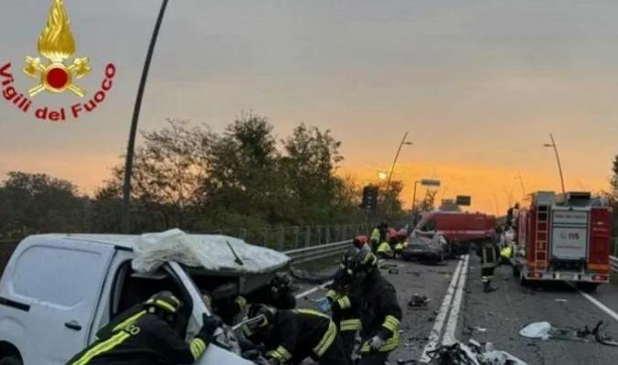 CRONACA - Stezzano, drammatico incidente stradale: due morti