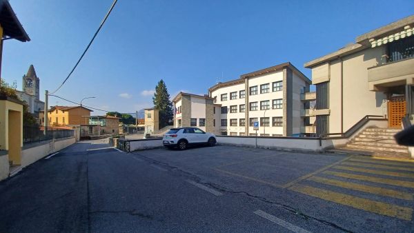 SEBINO - Vibrazioni sull'edificio, chiusa la scuola media di Iseo
