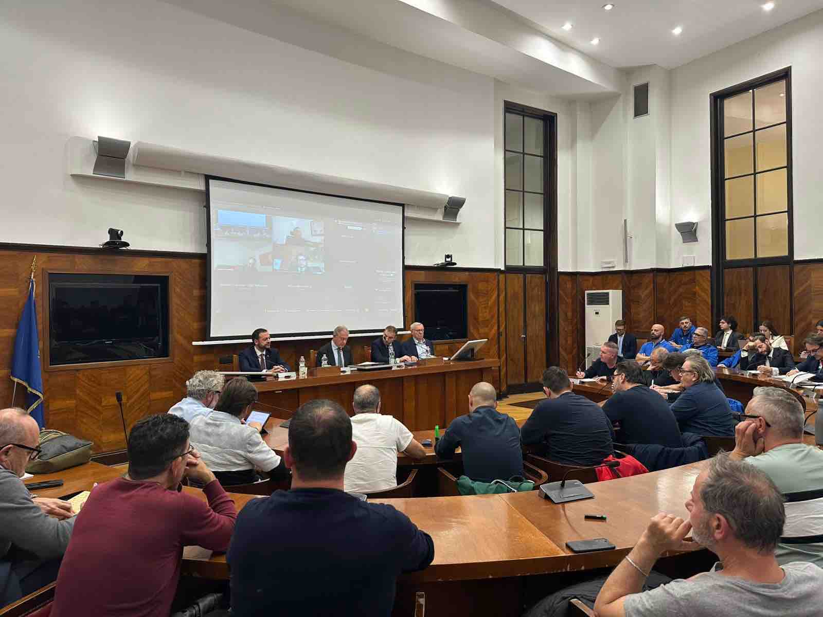 ALTO ADIGE - Vertice per il futuro delle Acciaierie Valbruna: garantire la continuità produttiva