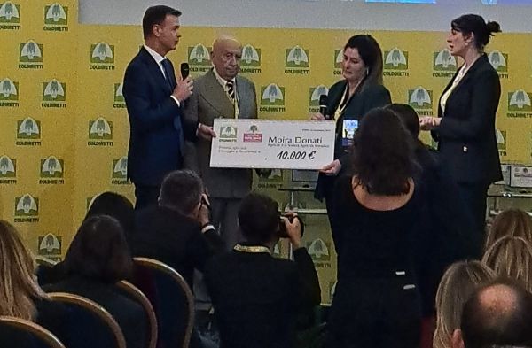ATTUALITÀ - Premiata l'imprenditrice agricola trentina Moira Donati