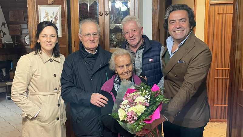 VALLE CAMONICA - Festeggiata a Paspardo la neo centenaria Giovanna Lardelli
