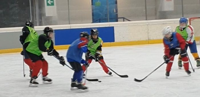 PONTE DI LEGNO - Hockey: memorial "Igna&Beppe" al Palaghiaccio di Temù