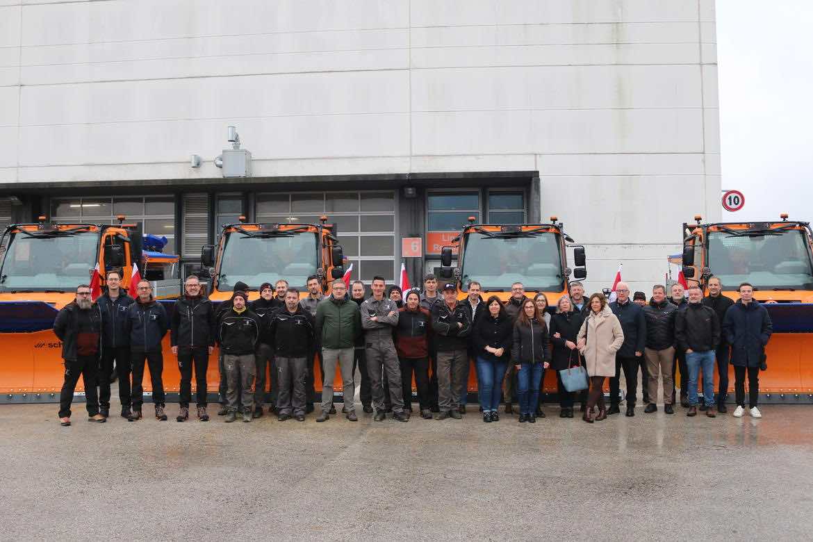 ATTUALITÀ - Otto nuovi Unimog per la manutenzione della rete viaria trentina