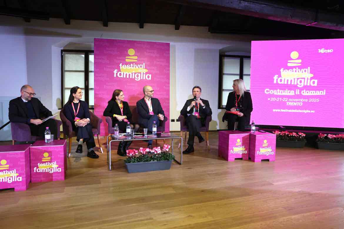 ATTUALITÀ - I messaggi dal secondo giorno del Festival della Famiglia: genitorialità, occupazione femminile e sfide