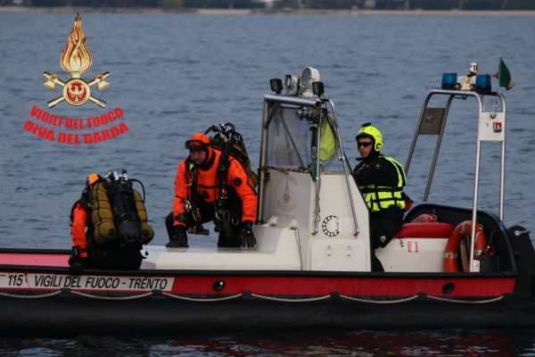 TRENTINO - Esercitazione a bordo della motonave Tonale a Riva del Garda