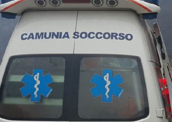 VALLE CAMONICA - Artogne: incidente stradale sulla statale 42 del Tonale 