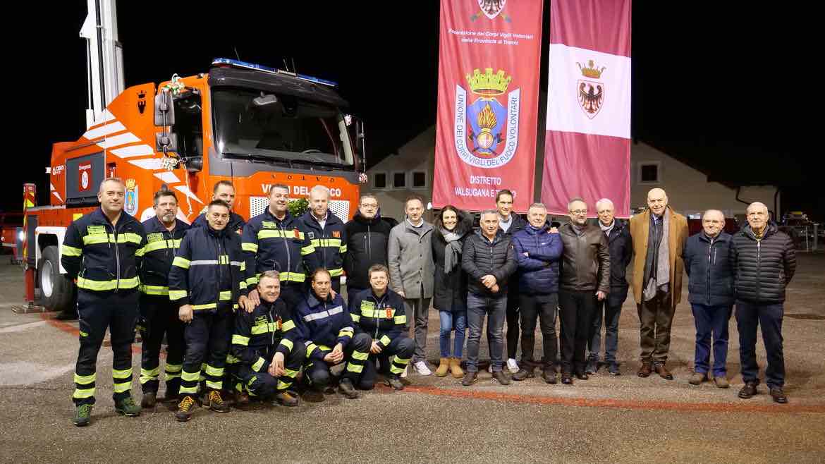 TRENTINO - Tesino, un nuovo mezzo antincendio per i Vigili del fuoco