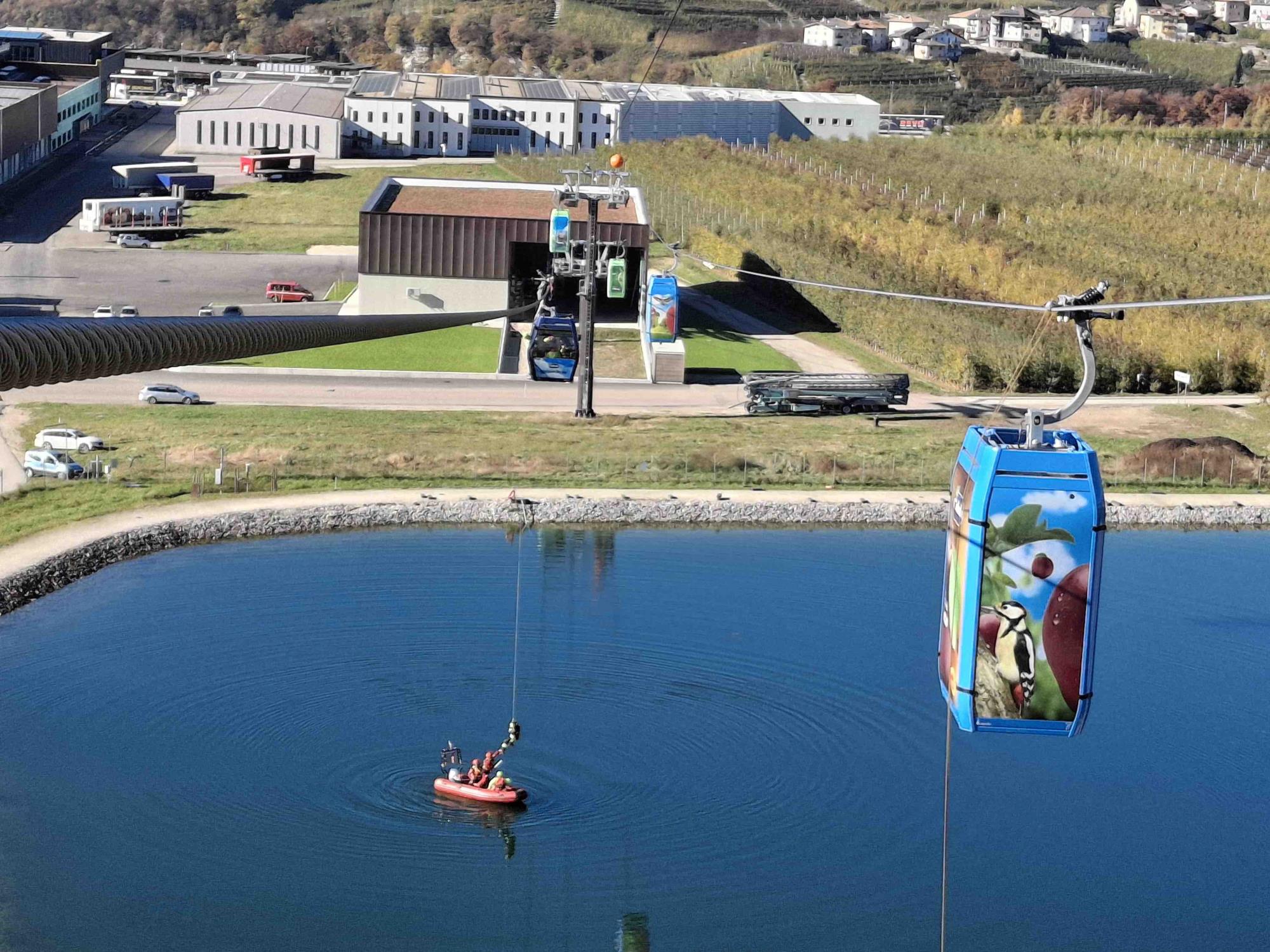 CLES - Esercitazione congiunta di evacuazione sul nuovo impianto a fune del Consorzio Melinda