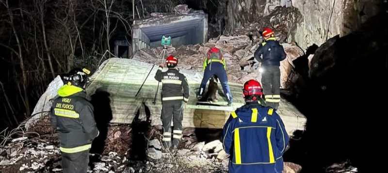 VALLE CAMONICA - Frana sulla strada della Val Palot: incontro sull'emergenza