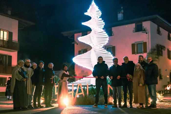 ATTUALITÀ - Il presepe vivente di Lundo fa da richiamo