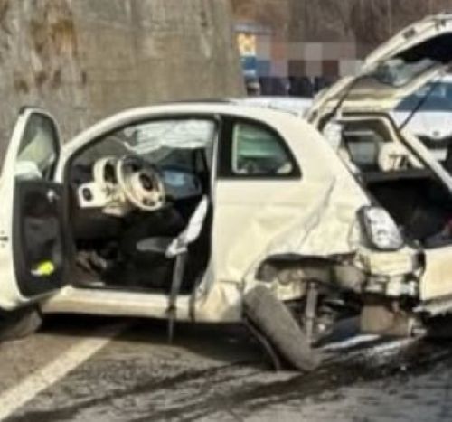 VALLE CAMONICA - Incidente a Monno e incolonnamenti sulla statale del Tonale