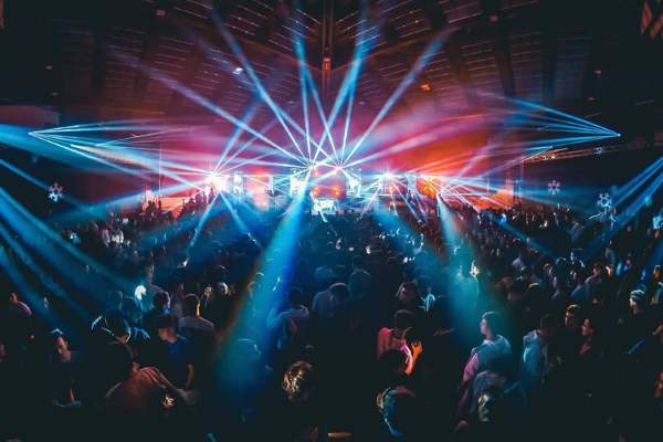 EVENTO - Al Palasport di Ponte di Legno il festival Snow Birth 