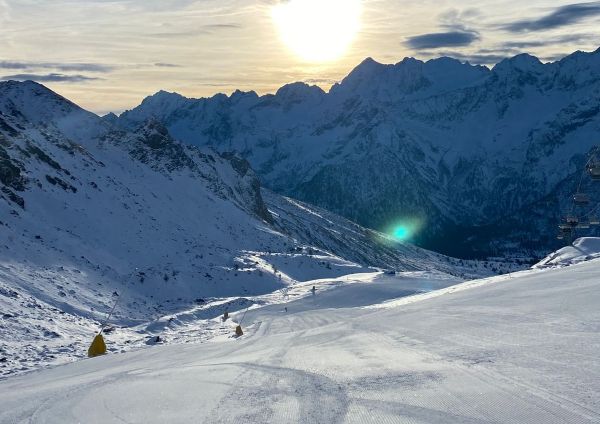 ATTUALITÀ - Stagione sciistica: inizio record nelle località lombarde e trentine