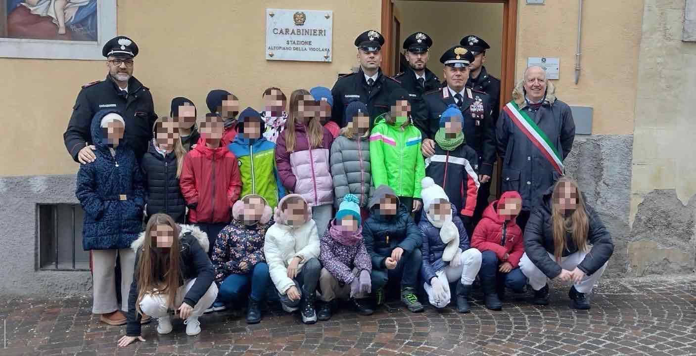 ATTUALITÀ - Altopiano della Vigolana, la Stazione Carabinieri apre le porte agli studenti della Primaria
