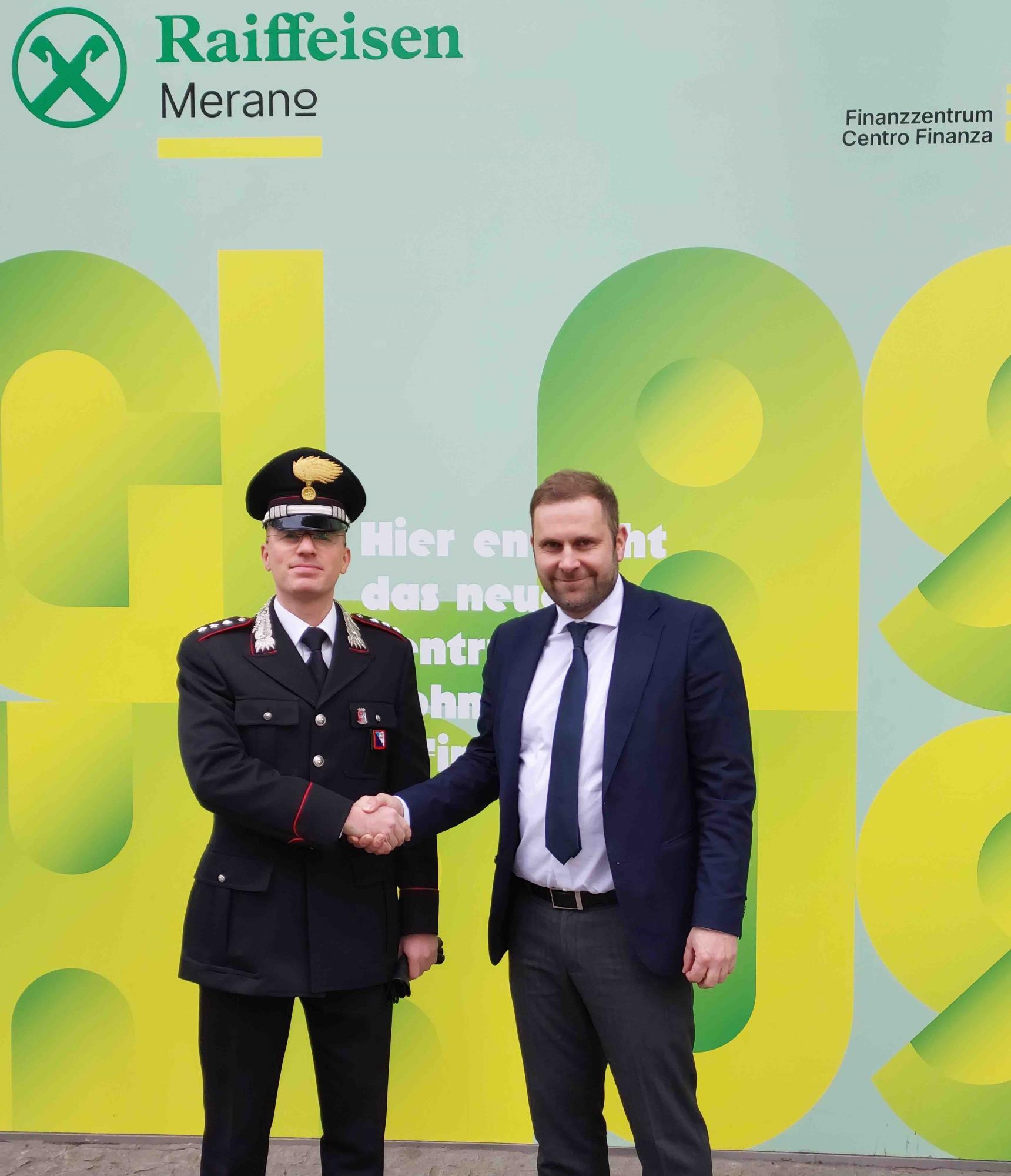 ALTO ADIGE - Carabinieri e Cassa Raiffeisen di Merano fanno squadra contro le truffe agli anziani
