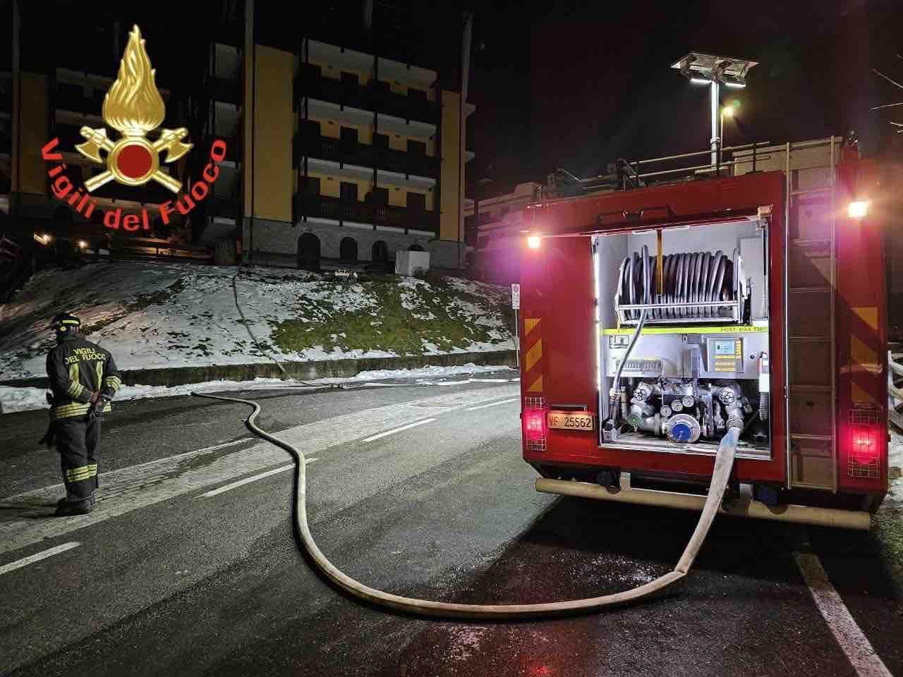 VALLE CAMONICA - Fuga di gas in un condominio di Corteno Golgi, intervento dei pompieri