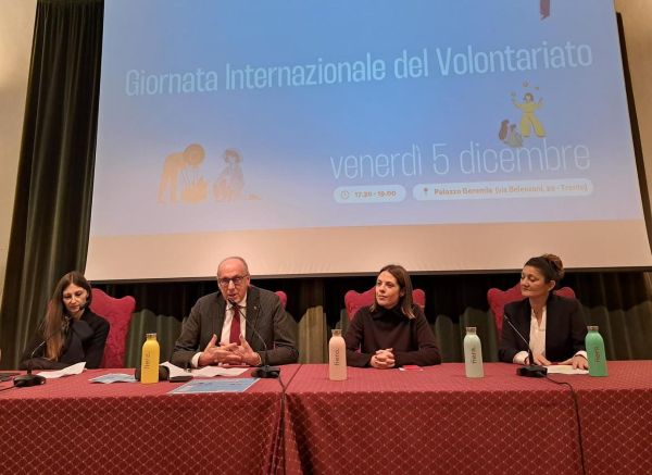 TRENTINO - Lanciata la nuova campagna per il volontariato giovanile.