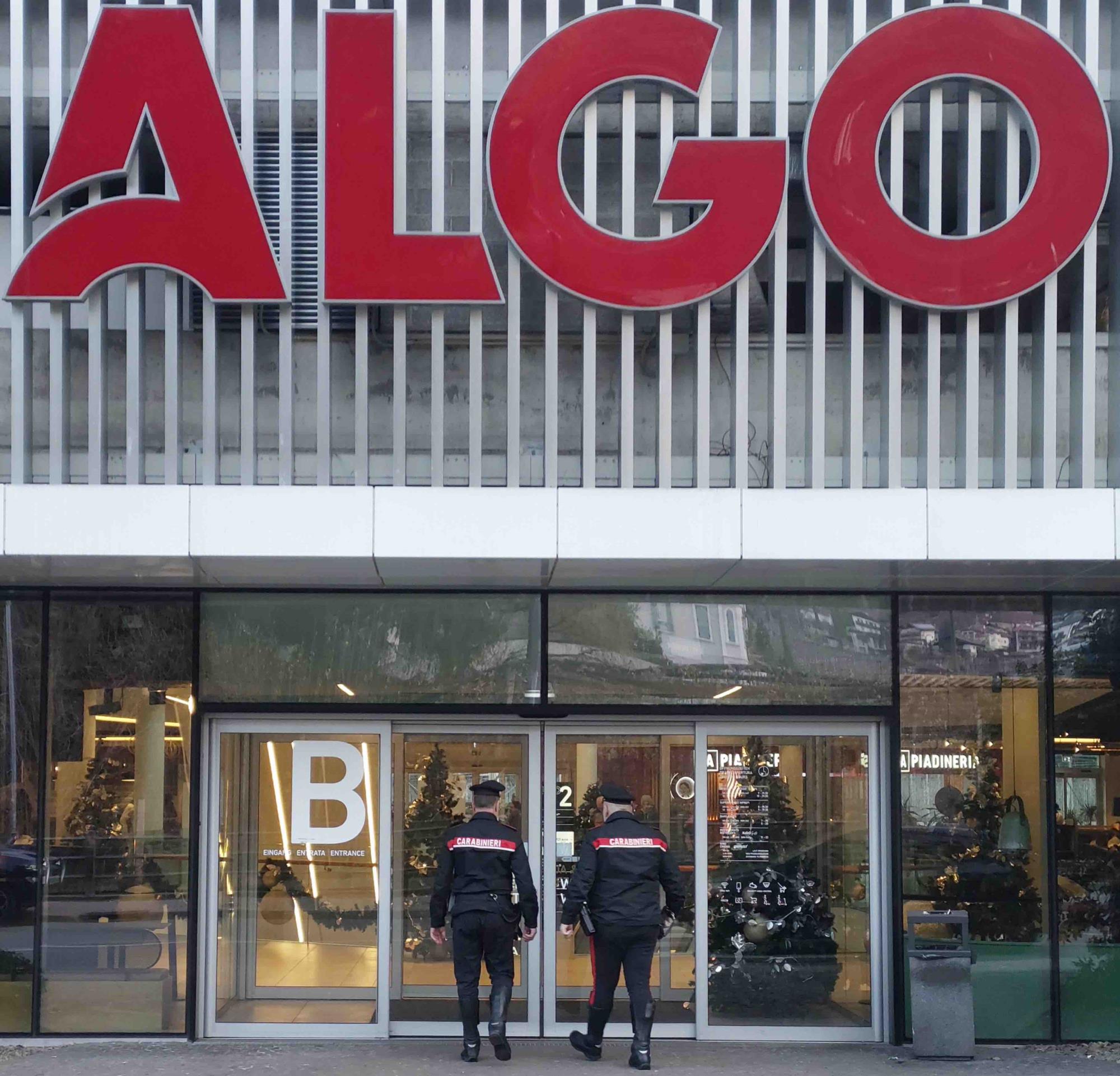 CRONACA - Lagundo, 18enne rapina minorenne