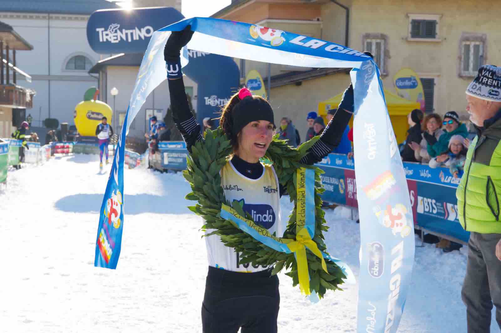 VAL DI SOLE E NON - La Ciaspolada 2026 incorona il ticinese Delorenzi e la bergamasca Bonzi