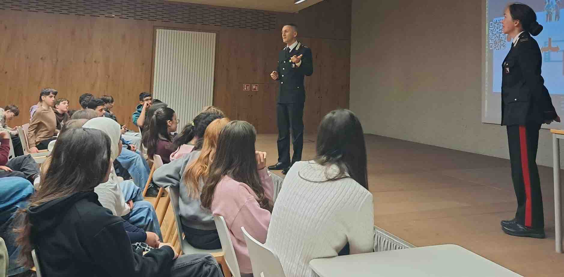 ATTUALITÀ - Cyberbullismo e AI: una fragilità nascosta nella rete