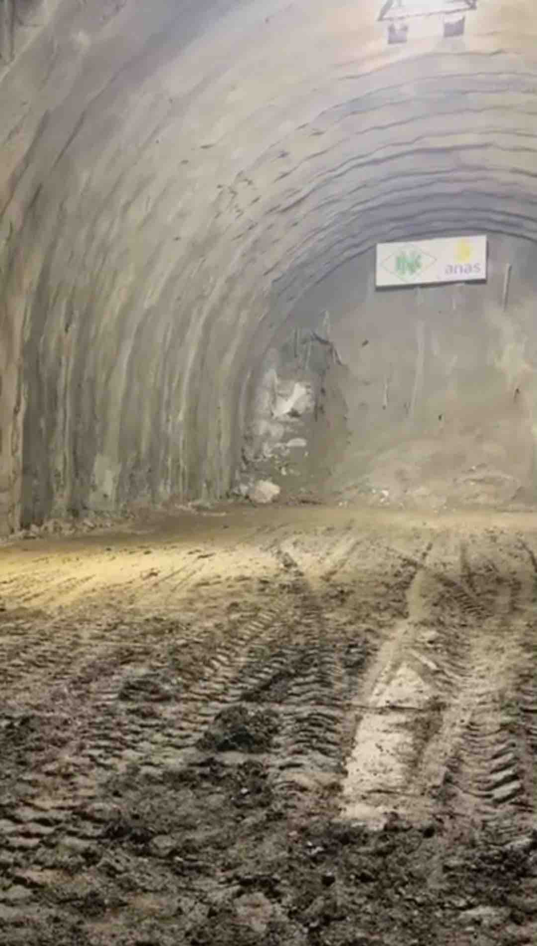 BORMIO - Variante di Tirano: abbattuto il diaframma della galleria Il Dosso