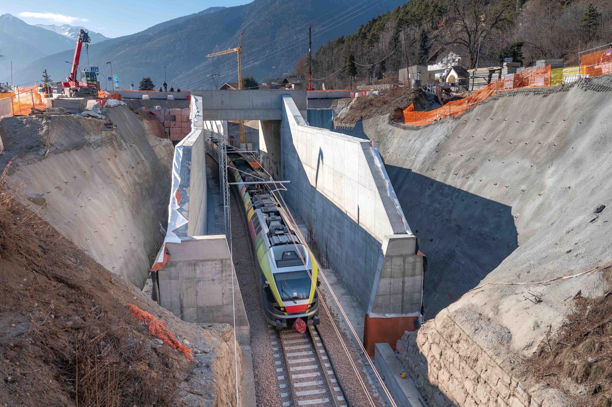 ALTO ADIGE - Ferrovia Val Pusteria, mattinata di test prima della riapertura