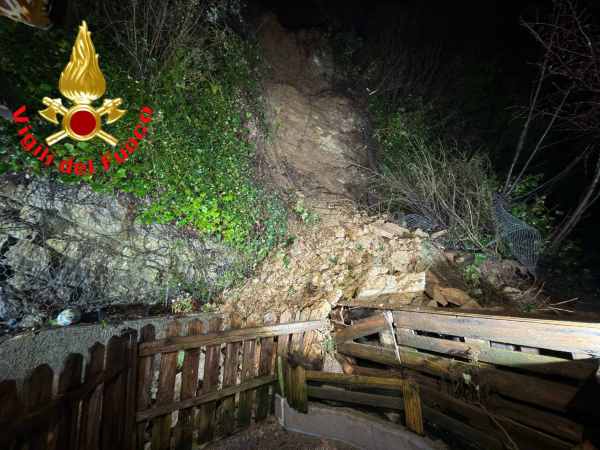 CRONACA - Frana nel Bresciano, sei famiglie evacuate