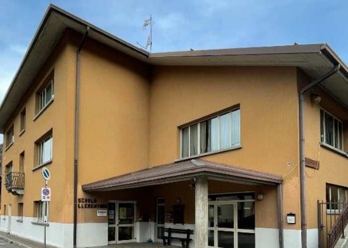 VALLE CAMONICA - Appello contro la chiusura della Scuola Primaria di Temù