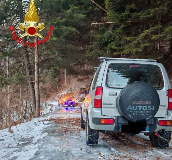 VALLE CAMONICA - Vezza d'Oglio: intervento dei vigili del fuoco in Val Grande