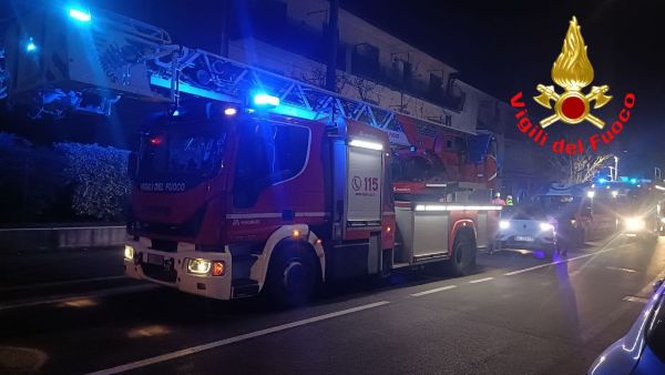 ATTUALITÀ - Vigili del fuoco: sicurezza ostaggio di regolamenti datati