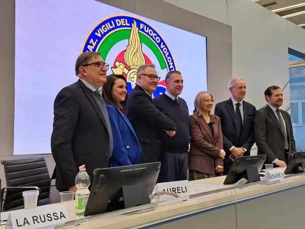 ATTUALITÀ - Intesa tra Avis e Associazione Nazionale dei Vigili del Fuoco Volontari