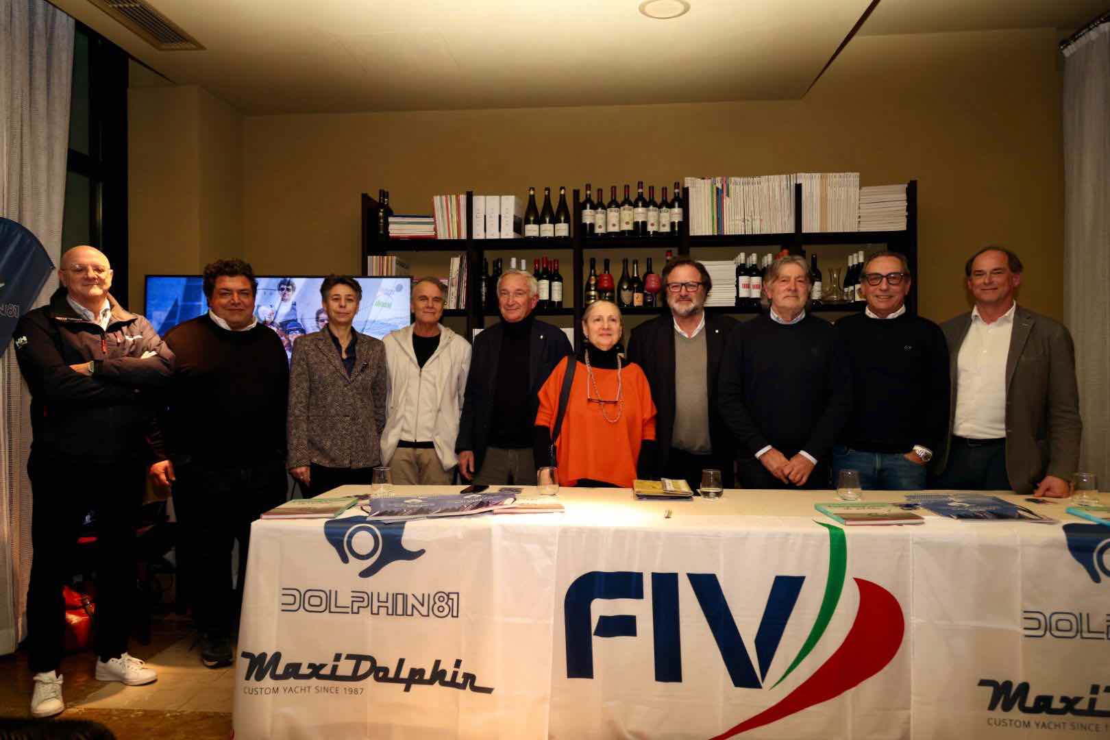 GARDA - Vela, presentata a Desenzano la stagione 2026 della Dolphin81 International Class