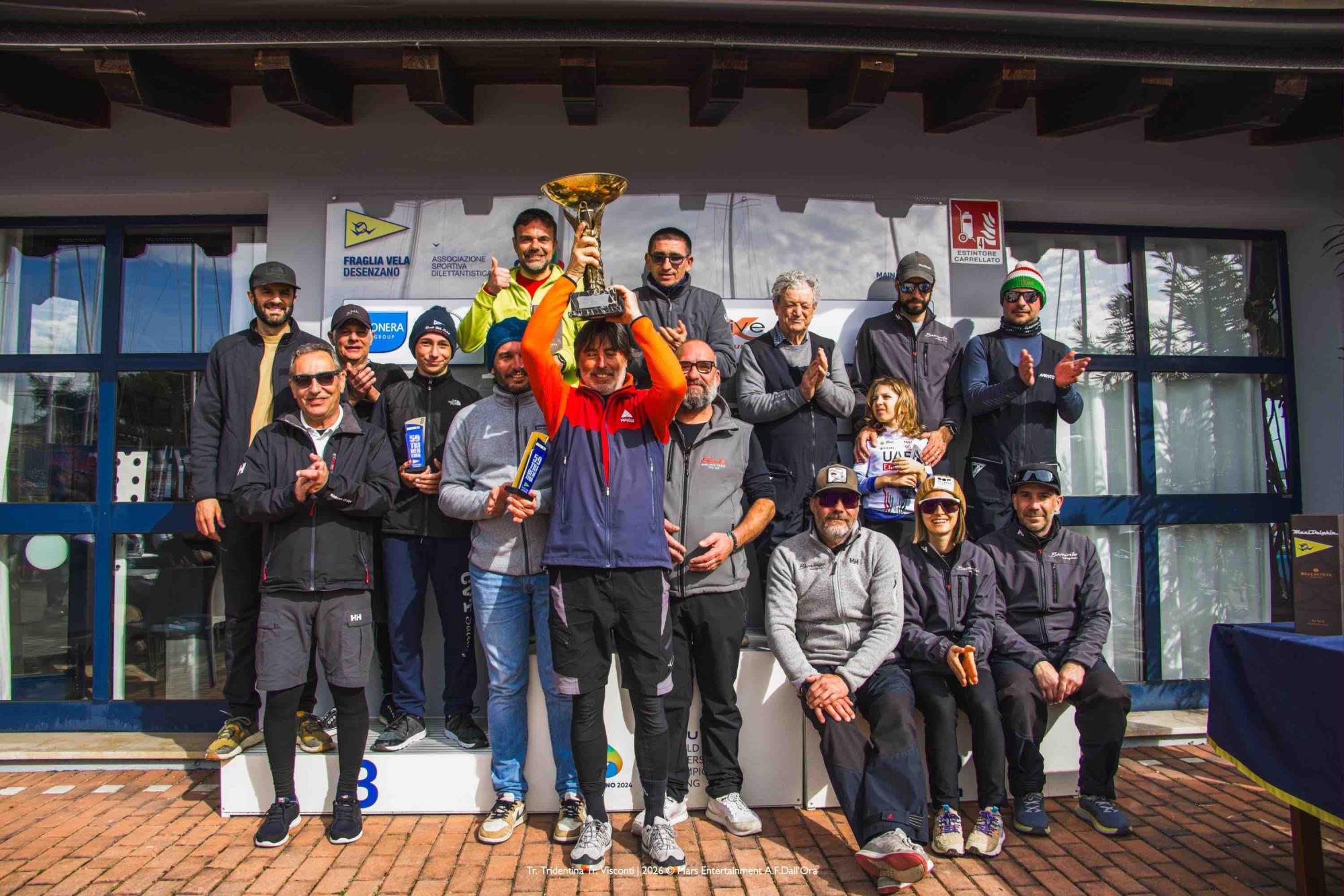 SPORT - Vela, El Moro debutta in grande stile tra i Dolphin81 a Desenzano