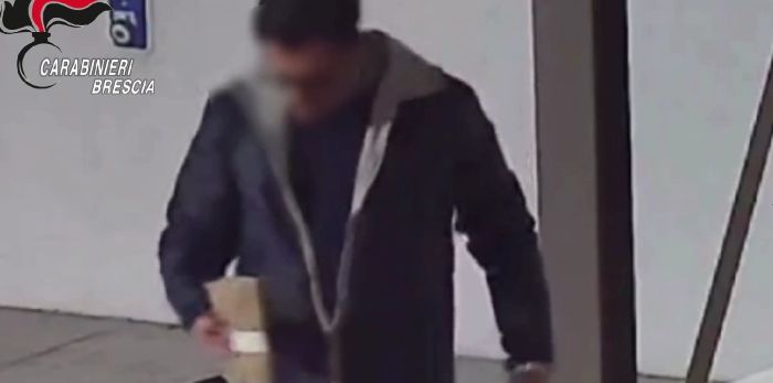 CRONACA - Impiegato bresciano arrestato per estorsione dai carabinieri