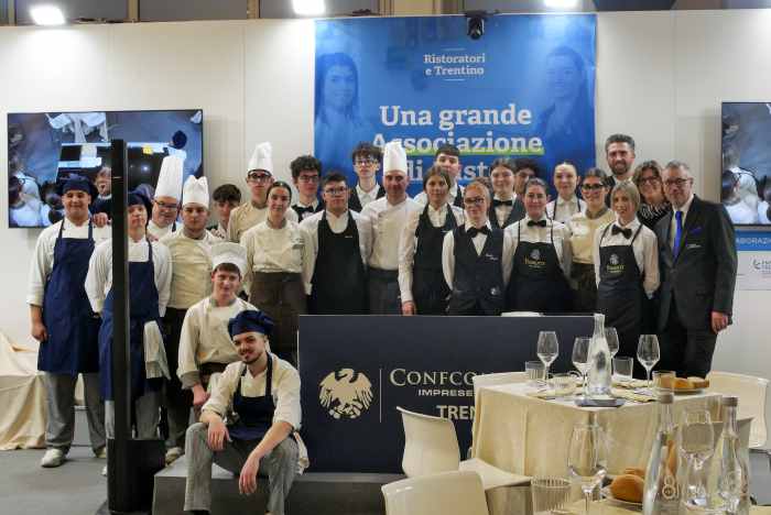RIVA DEL GARDA - Hospitality: gli studenti con l’Associazione Ristoratori Trentini