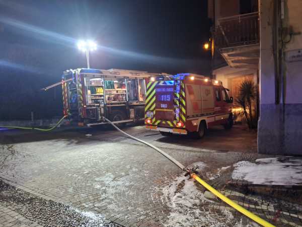 CRONACA - Doppio intervento per incendi in abitazione a Dro