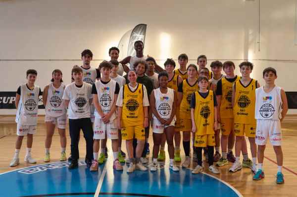 SPORT - L’Ivo De Carneri vince la Volksbank Aquila Basket School Cup