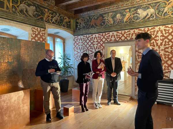 CLES - "Lascia che tutto ti accada", aperta la mostra di Gsh e Mart