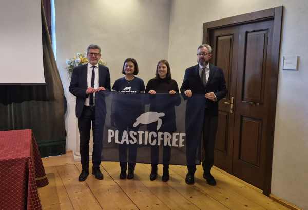 ATTUALITÀ - Plastic Free X Trento, in due anni raccolti più di duemila chili di rifiuti