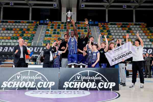 SPORT - L’Ivo de Carneri vince la seconda edizione della Volksbank School Cup