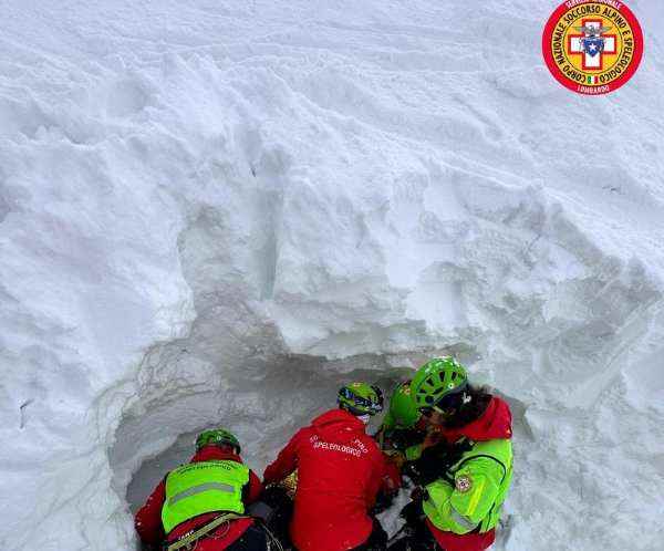 ATTUALITÀ - Corso per i tecnici di Soccorso Alpino in Bazena e al Tonale