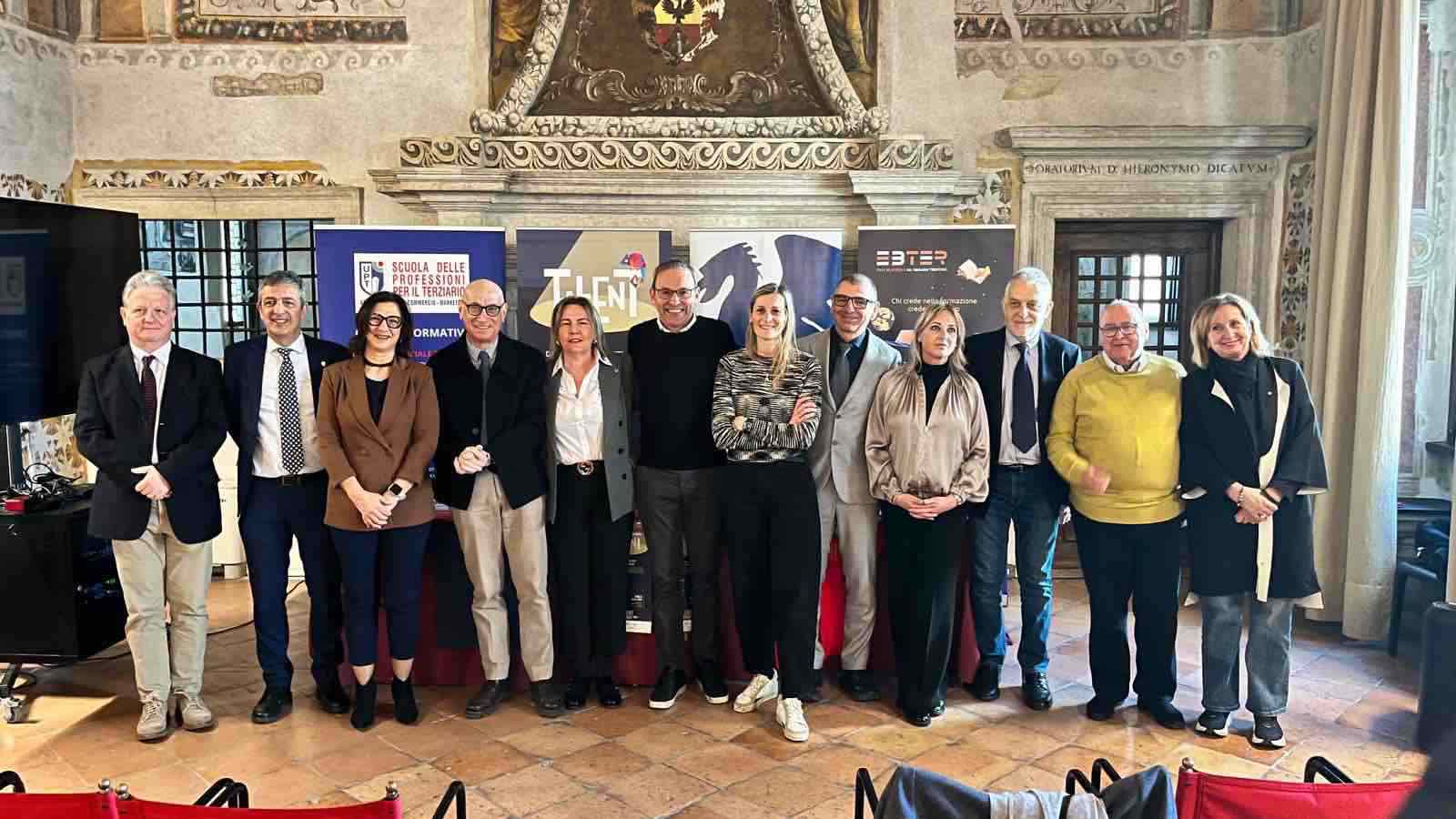 RIVA DEL GARDA - Trentino, al via la caccia al Talento Commerciale 2026