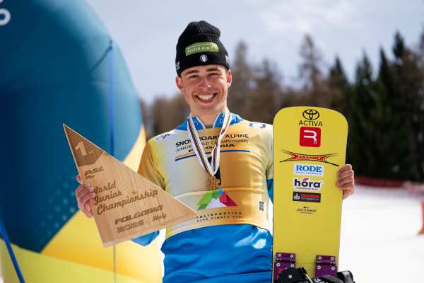 SPORT - Snowboard: Rabanser è campione del mondo junior a Folgaria
