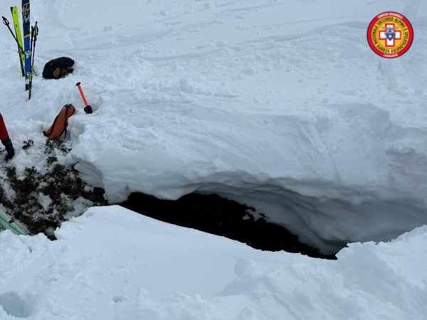 CRONACA - Doppia valanga sulle Orobie, salvati due alpinisti 